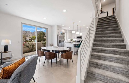 La Quinta House | PGA West 3bed w Bonus Loft, Sleeps 8, Pool, Gym