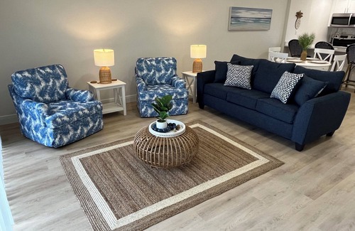 Hunt Club Cottage | PGAVacay! A Golfer's Dream and R&R Paradise tucked away in PGA National!