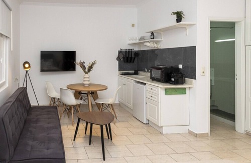 Exarhia Apartment | Phaedrus Living: Athens City Studios Angel