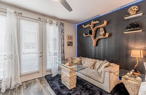 Legacy Park Apartment | Pharaoh's Fortune: A Legacy West Oasis and Business Pleasure Spot