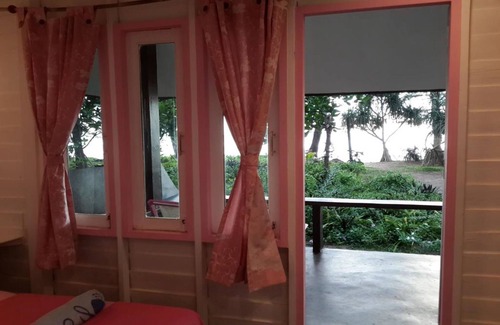 Ranong Hotel | Phayam Coconut Beach Resort