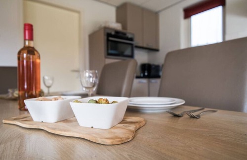 Zwiggelte House | Pheasant I Beautiful Quiet Holiday Home with Garden