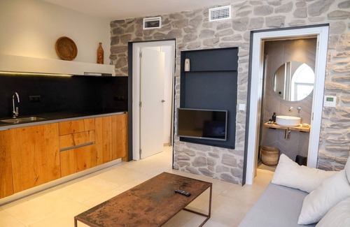 Cala Vadella Villa | Phenomenal Ibiza Apartment | Apartment Zora | 1 Bedroom Suite | Private.