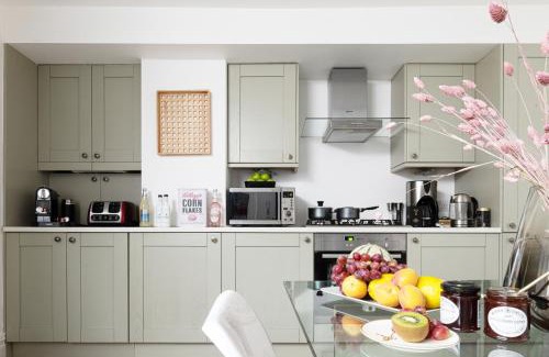 Fitzrovia Apartment | PHENOMENAL 5bedroom DESIGN HOUSE FOR NOMADS XXL GROUPS
