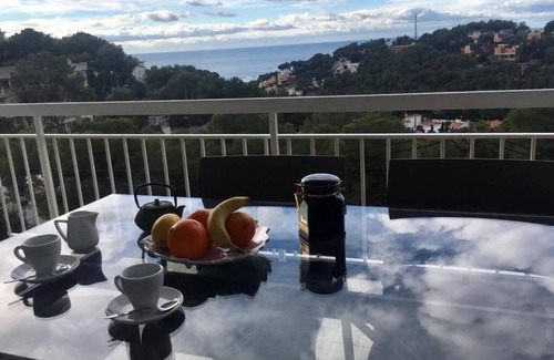 Castelldefels Apartment | PHENOMENAL APT. IN CASTELLDEFELS, only 25kms from Barcelona, 6 pers.