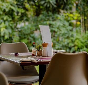 Victoria Falls Cabin | PheZulu Guest Lodge