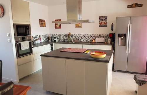 Brujas House | Philco villa heated salt pool, fenced plot, large terrace, air conditioning