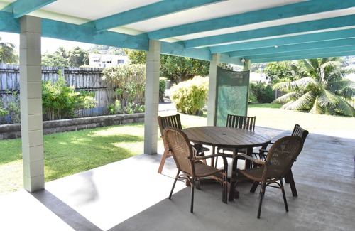 Arorangi House | Philigra House next to Edgewater Resort