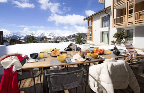 Bergers Apartment | PHOB02 Beautiful, bright 80 m2 apartment with mountain views