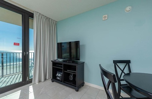 Gulf Shores Apartment | Phoenix All Suites Hotel 703 condo