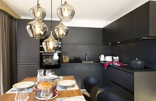 Bergers Apartment | Phoenix B Residence - Very bright apartment