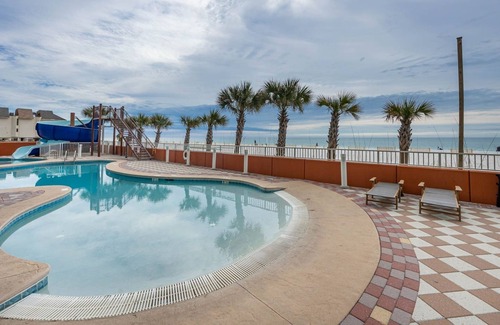 Gulf Shores Condo | Phoenix Gulf Shores 2001 4 Bedroom Condo