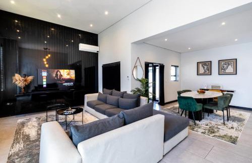 Bloubergstrand House | Phoenix Home