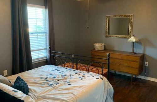 Ono Island House | Phoenix Landing - Entire Residential Home
