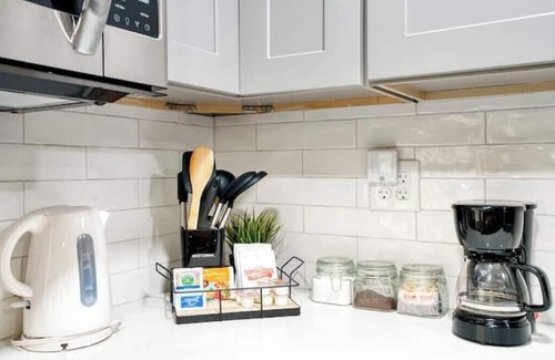 Alhambra House | Phoenix Rental Home - Pet Friendly!