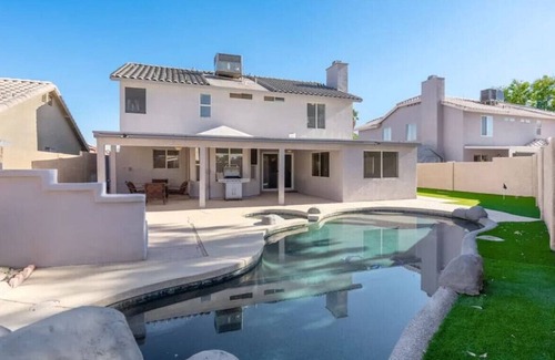 Maryvale House | Phoenix Villa w/ private Pool, BBQ, Gym, & Firepit