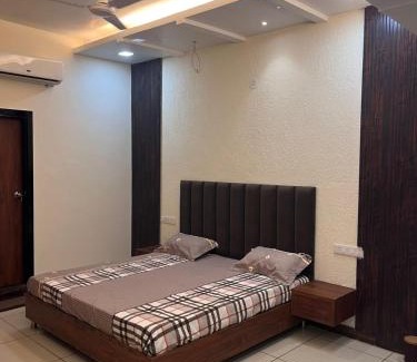 Amritsar House | Phoenix Wedding & HomeStay