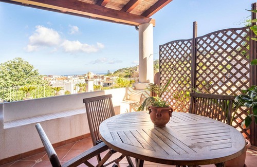 Lipari Historic Centre Bed & Breakfast | Phoinikodes By Halldis