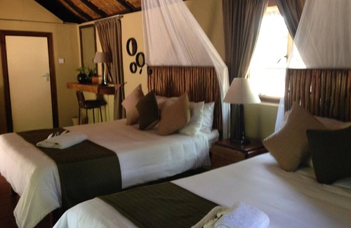 Selebi-Phikwe Cabin | Phokoje Bush Lodge