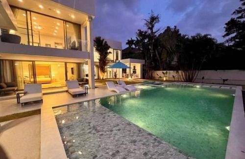 Cherngtalay Villa | Phuket Bang Tao Beach Banyan Tree Laguna Golf High-end Villa 6 Bedrooms