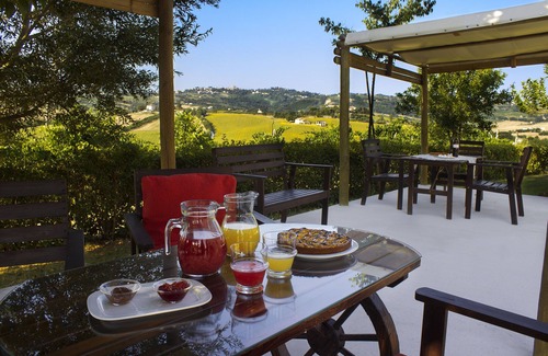 Montecarotto House | Piagge Del Sole: Beautiful farmhouse in the countryside with swimming pool