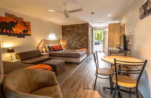 Urraween Hotel | Pialba Motor Inn