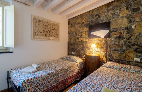 Lerici Other | Pian della Chiesa, Dolinetta - nature, wine, paths, sea and shared pool