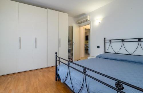 Pugliola Apartment | Piana di Solaro Modern Flat & Swimming Pool