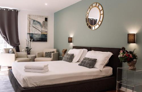 Rione IV Campo Marzio Apartment | Piazza di spagna 32 Fellini Design Suites