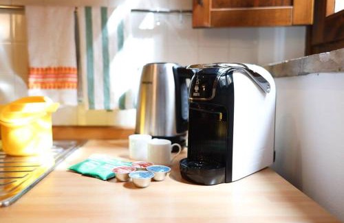 Parma City Centre Apartment | [Piazza Garibaldi] free Wi-fi and Netflix