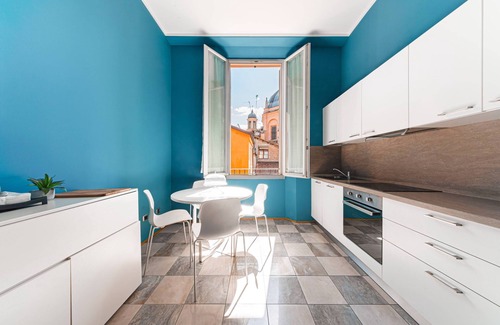 Historic Center Apartment | Piazza Maggiore View - Domus by ImmoBo - Bologna Center