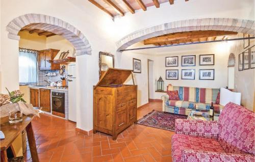 Castellina in Chianti Apartment | Piazzale 2