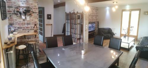 Massy House | PIC RIDER