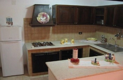 Oria Apartment | Piccolo 1 apartment in complex with ample parking 15min from the sea