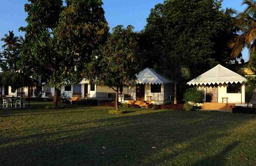 Udaipur District Resort | Pichola Vilas