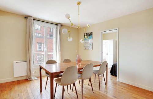 Les Puces de Saint-Ouen Apartment | Pick A Flat's Apartment in Saint-Ouen - Rue des Rosiers