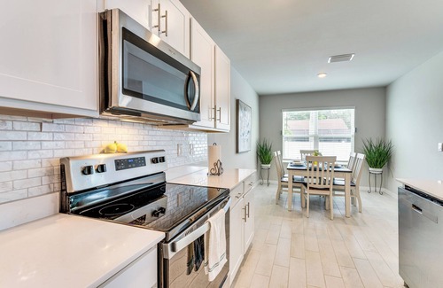 Mariner House | Pickleball Court, Saltwater Pool: Cape Coral Home!