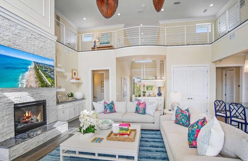 Crescent Beach House | Pickleball, Mini Golf, Waterfront with Dock, Pool