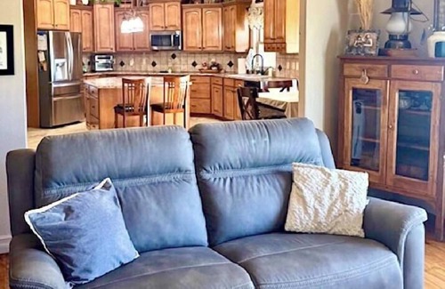 Colorado Springs House | Pickleball, Movie Theater, Family Resort Sleeps 14