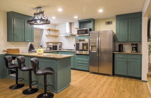 Savannah House | Pickleball + Pool + Game Room