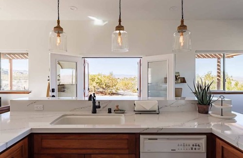 Panorama Heights House | Pickleball, Spa, Set against JTNP| Casita Panorama