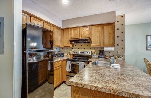 Killington Condo | Pico E205 at the base of Pico with skiing out your door. (please note this unit has NO AIR CONDITIONING)