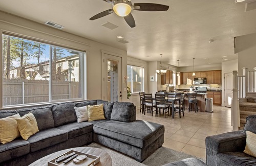 Flagstaff House | Pico in the Pines, pet friendly and cozy fireplace