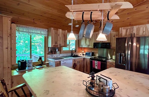Stone Lake Cabin | Picture-Perfect Cozy Northwoods Cabin On Crystal-Clear Lake
