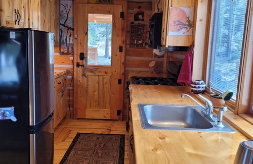 Cody Cabin | Picturesque Mountain Cabin