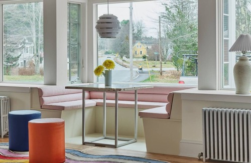 Kennebunk House | Pieces Homes Kennebunk - a design gem in a classic New England beach townnn