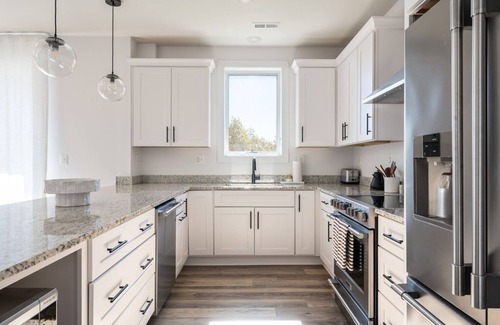 Crozet Apartment | Piedmont Place 401 | Lux Vineyard & Brewery Getaway in the Heart of Crozet | Pet Friendly