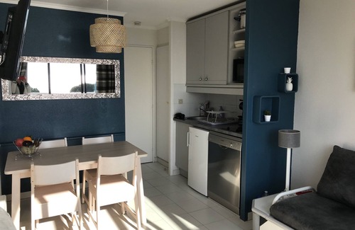 Le Lavandou Apartment | Pieds dans L'eau sea view - L'Anse de Pramousquier P&V