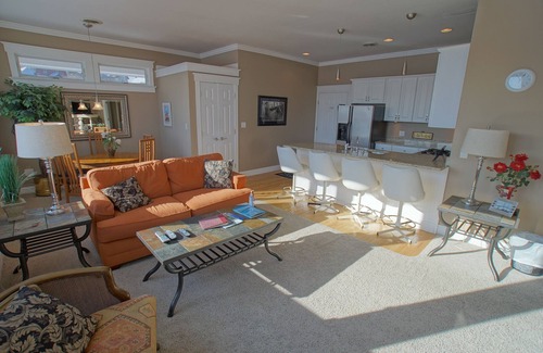 St Ignace Apartment | Pier Harbor #3 in Downtown St. Ignace