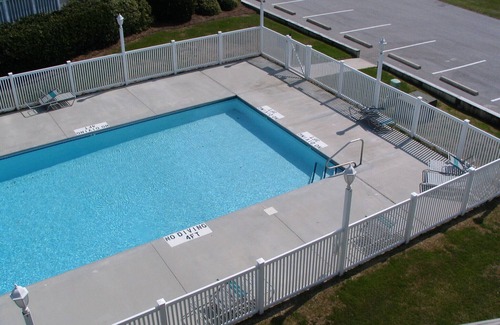 Emerald Isle Condo | Pier Pointe 7A3 - Oceanside, Soundside, and Poolside in Emerald Isle, ~NC~